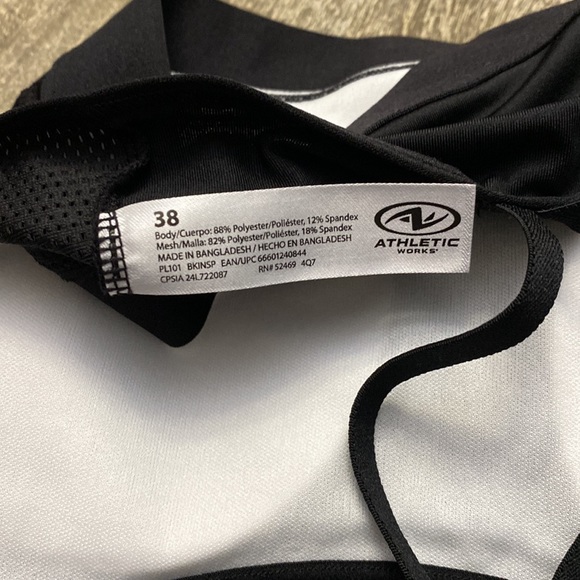 Athletic Works Strappy Back Mesh Sports Bra - Picture 6 of 10